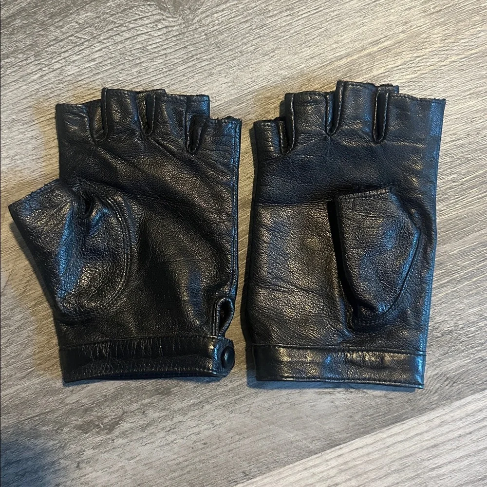 Women’s Black Leather Fingerless Gloves Size Small